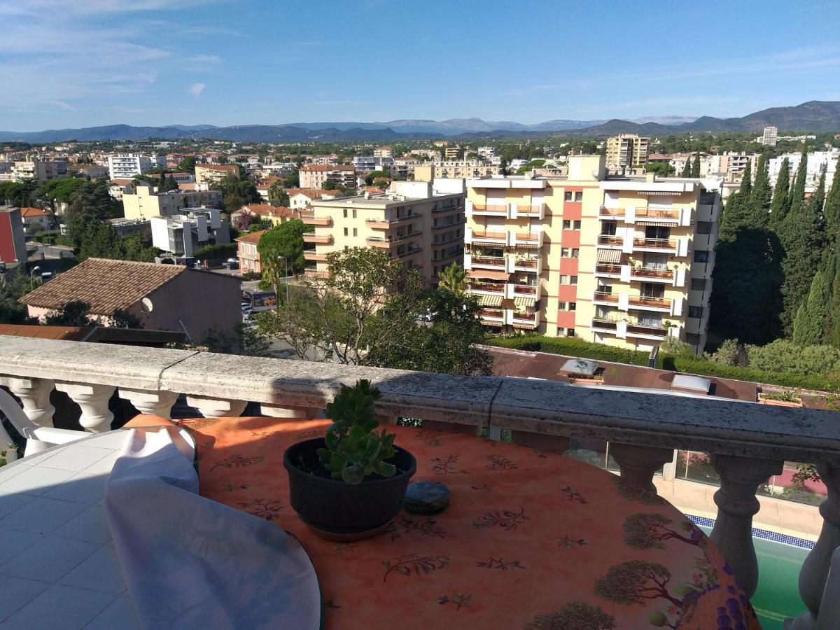 Ravissant Appartement Saint-Raphael Piscine Zewnętrze zdjęcie